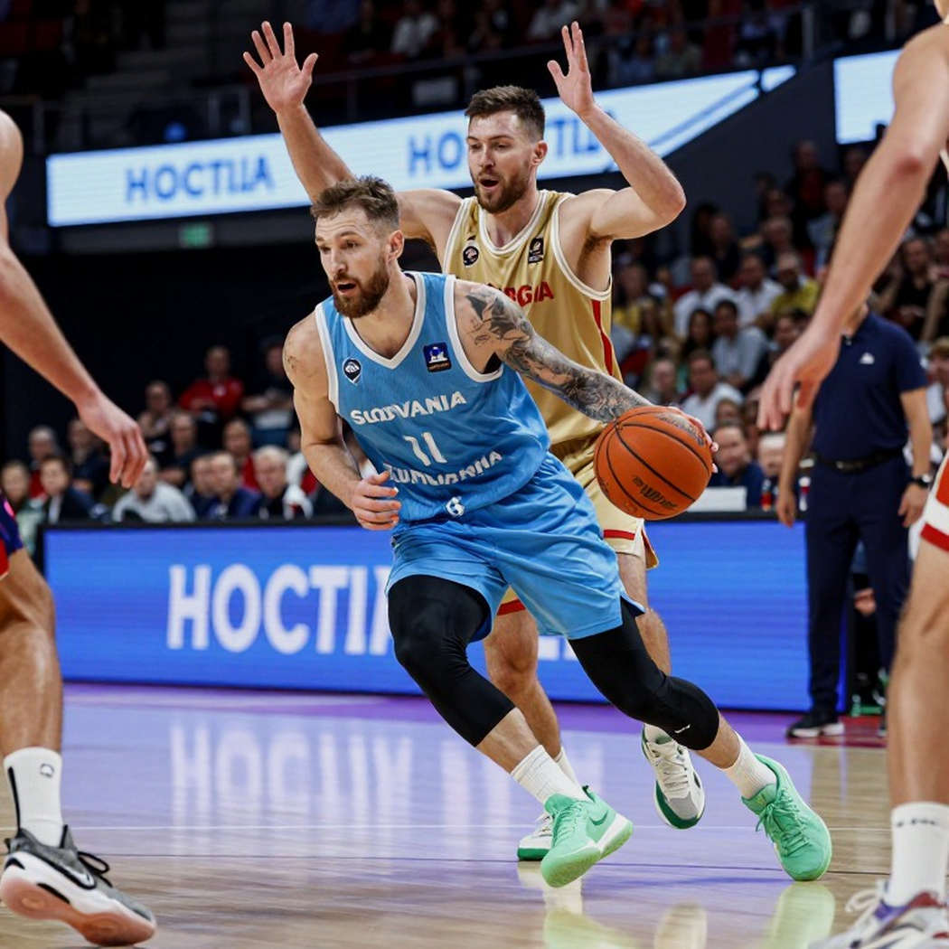 Simon Mignolet – "Bộ não" thầm lặng của Mark van Bommel và cuộc tái cấu trúc ở Liên đoàn bóng đá Bỉ