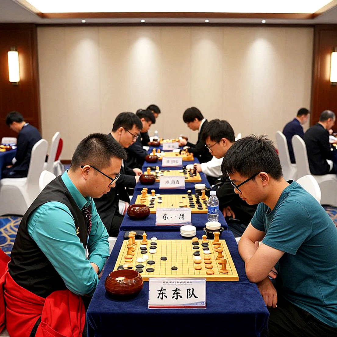 Cờ vua đại đô thị: Khi Carlsen trở lại và cái giá của sự quá tải