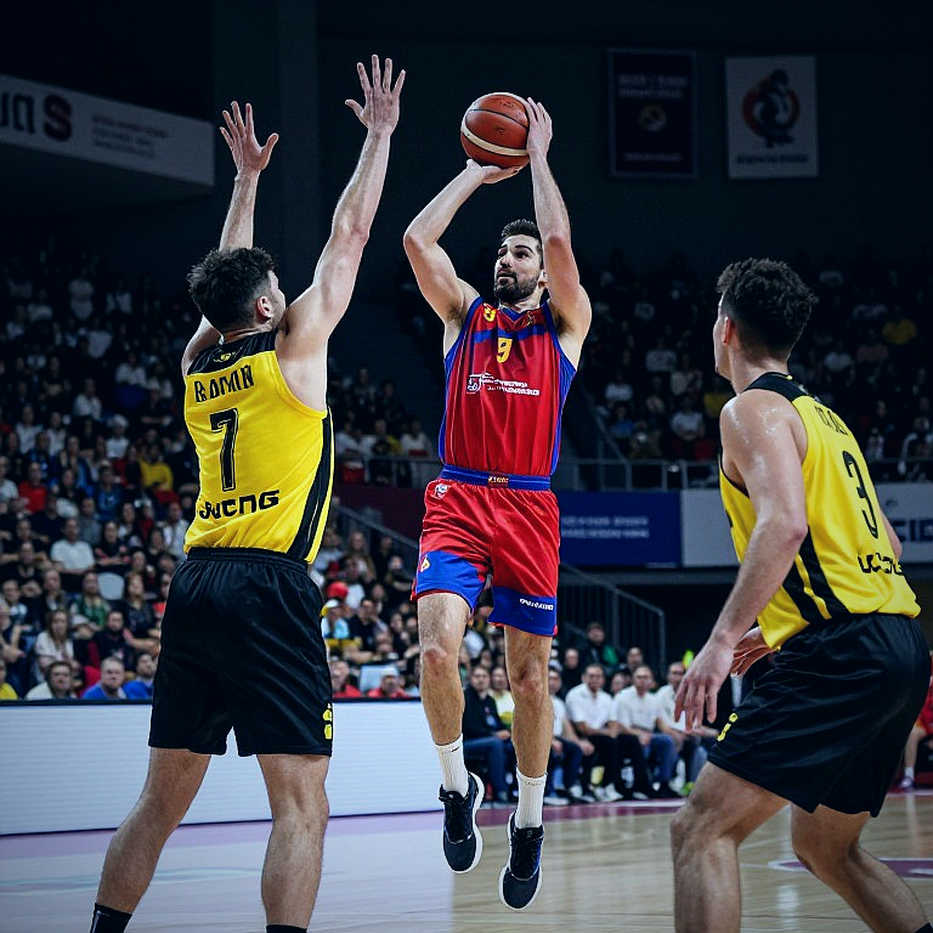 Mắt Trọng tài: 249 lần VAR gọi tên luật giữa sân V-League 2026-2026