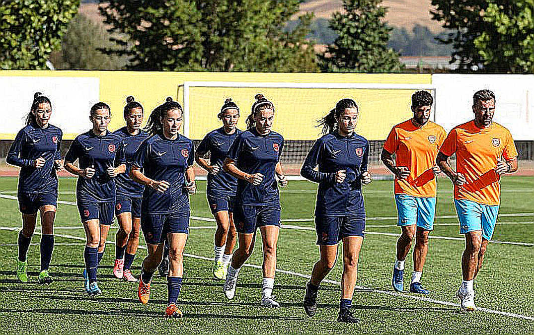 V.League 1: Khi ngân sách định hình ngôi vương và khoảng cách ngày càng xa
