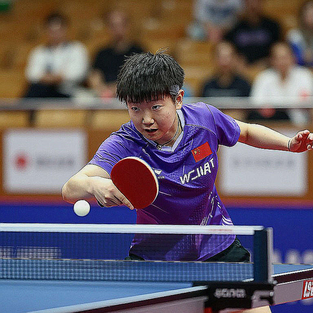 SBCL Premier tuần 1: Năm set 15-13 và một trật tự bị đảo