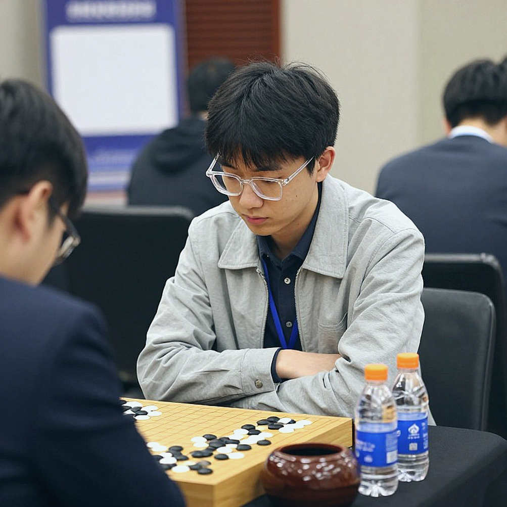 Carlsen trở lại bảo vệ ngai vàng, Giải Cờ Vua Toàn Cầu 2026 hé lộ cuộc đối đầu nảy lửa