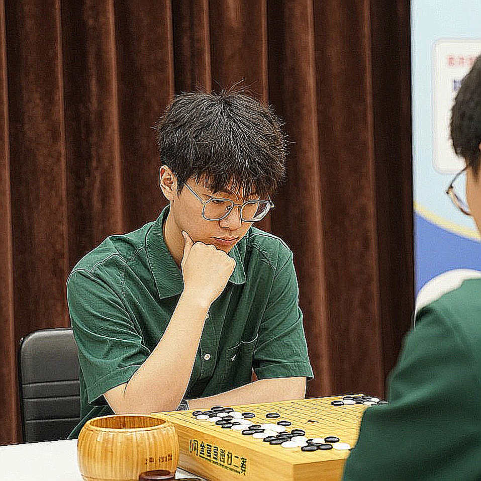 Ba nước đi sau mốc +2: Nihal Sarin, Ấn Độ và bài học quản trị đội tuyển ở Olympiad cờ vua